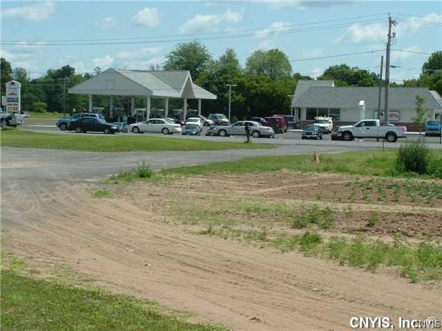 8575 Henry Clay Boulevard Clay, NY 13041 - Photo 10 of 19