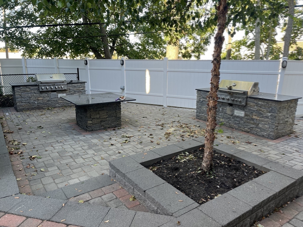 45 Spring Street, Unit 15 Boston, MA 02132 - Photo 19 of 24