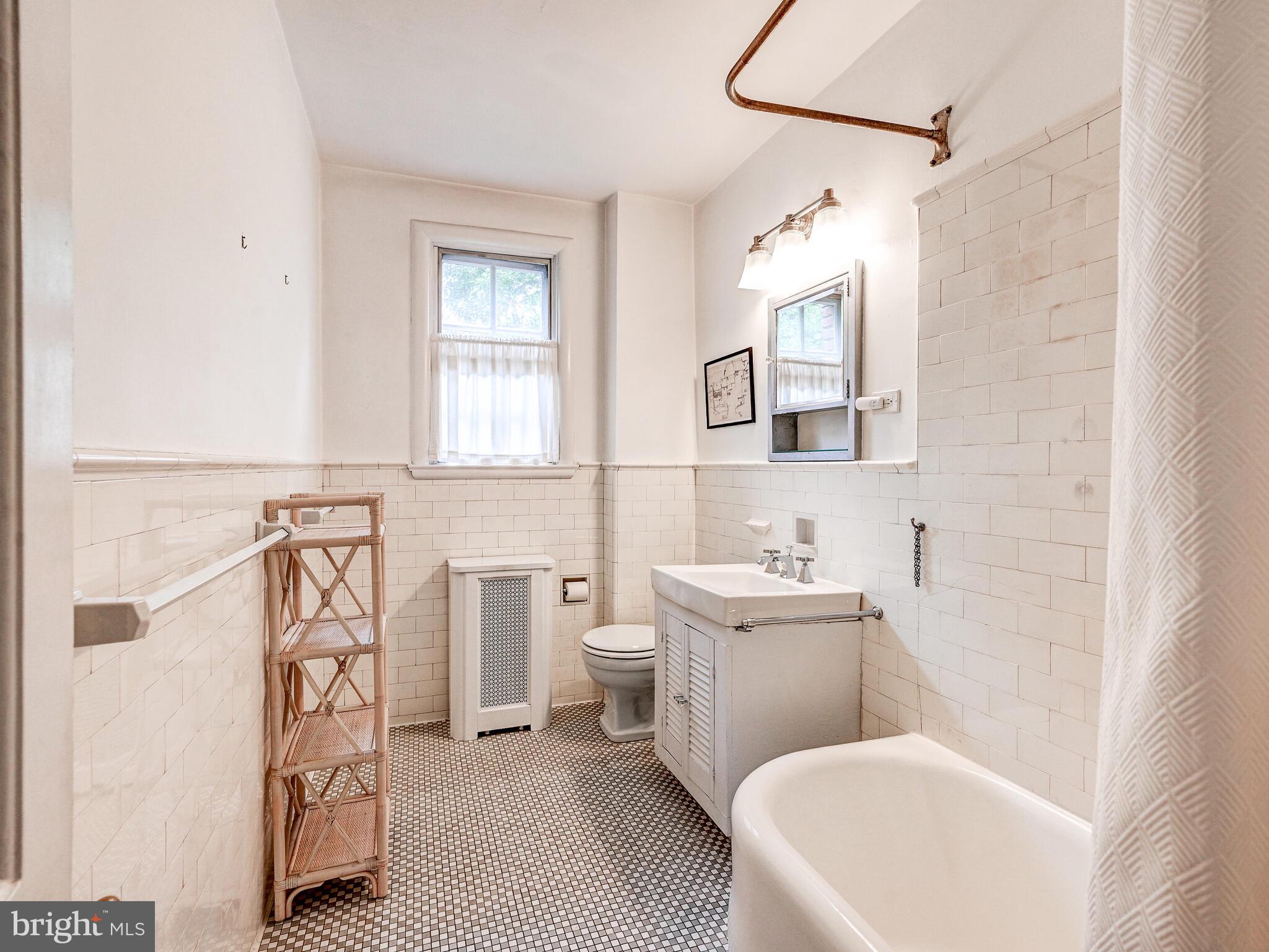 6 Upland Road, Unit J3 Baltimore, MD 21210 - Photo 17 of 21