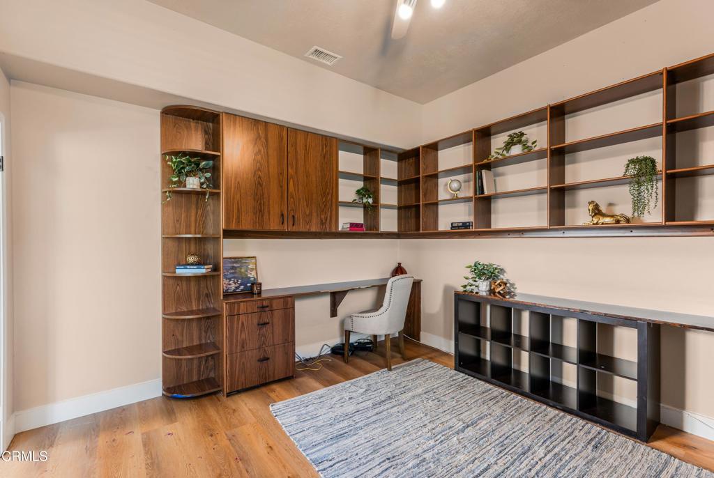 1435 Fitzgerald Road Simi Valley, CA 93065 - Photo 15 of 40 16
