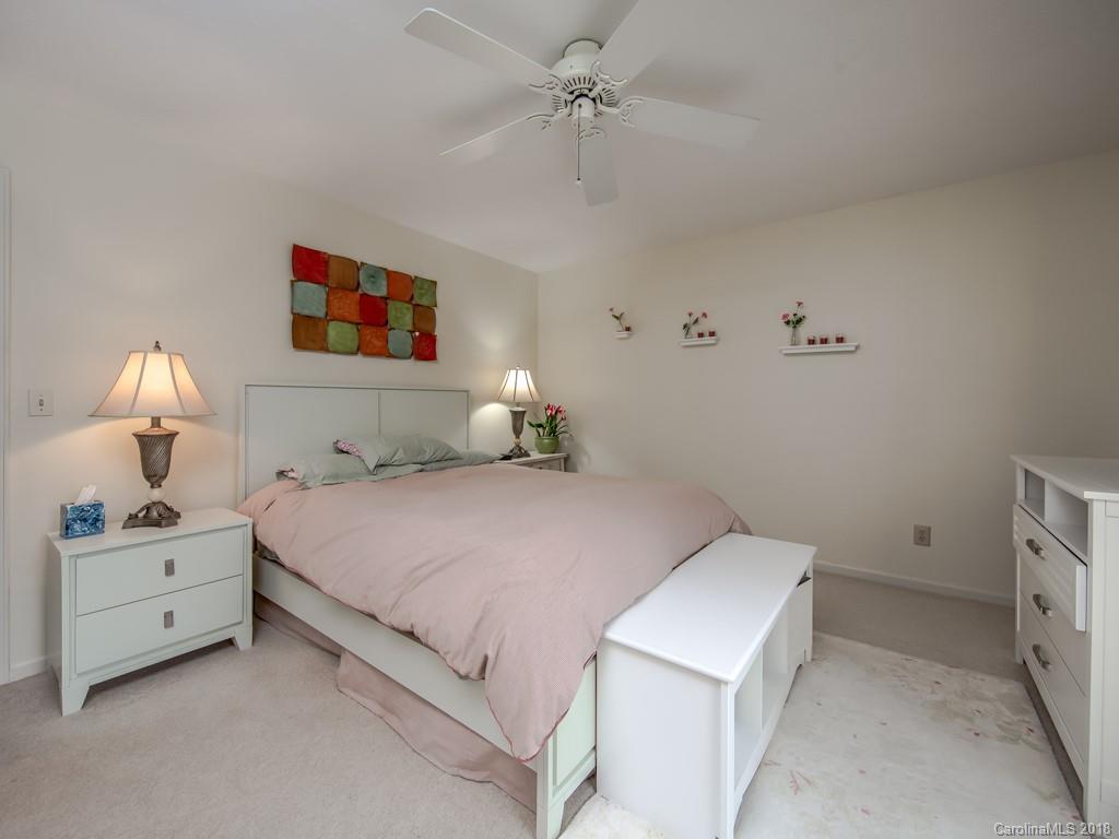116 Falling Waters Road, Unit 4 Hendersonville, NC 28792 - Photo 11 of 12 Gallery Image 11