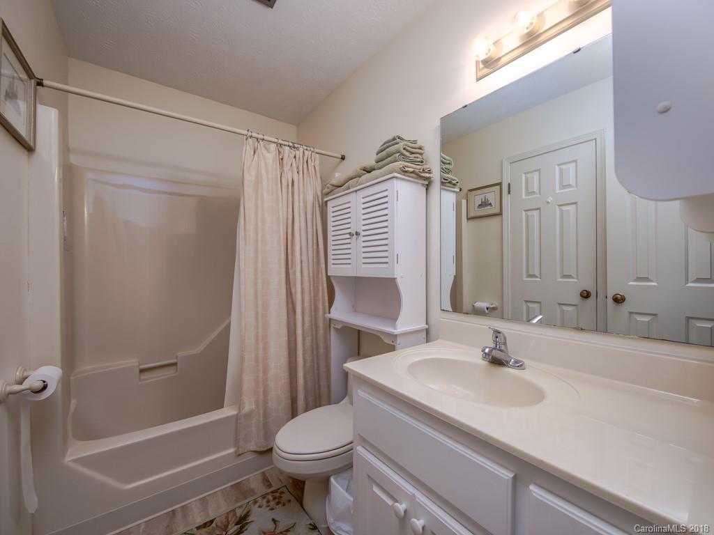 116 Falling Waters Road, Unit 4 Hendersonville, NC 28792 - Photo 9 of 12 Gallery Image 9