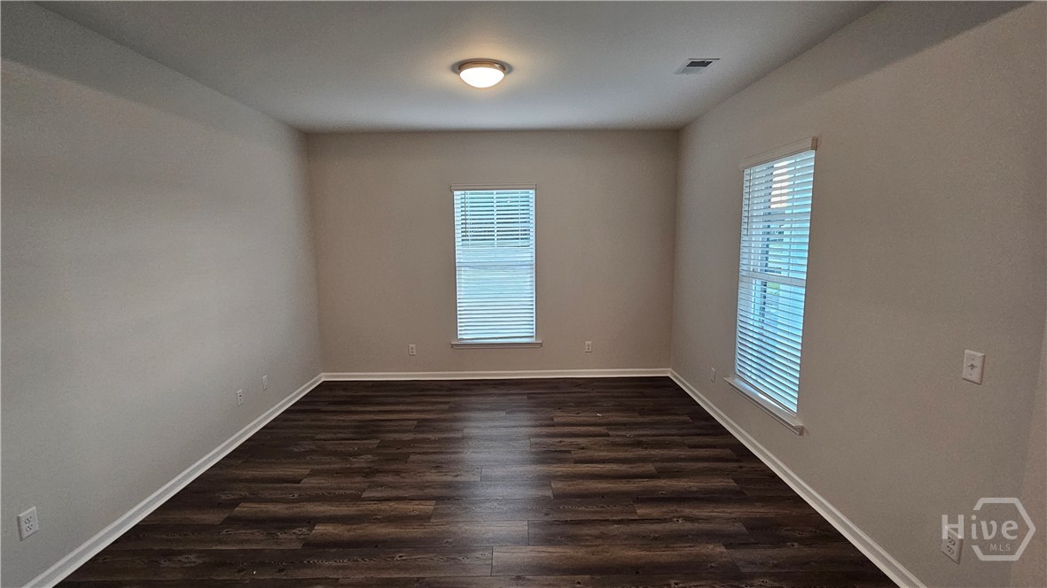 109 Classic Drive Pooler, GA 31322 - Photo 3 of 28 Living Room