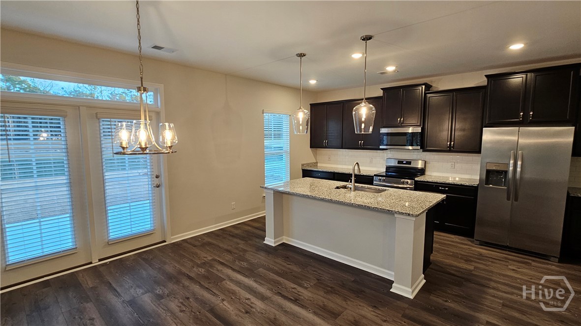 109 Classic Drive Pooler, GA 31322 - Photo 5 of 28 Kitchen different angle