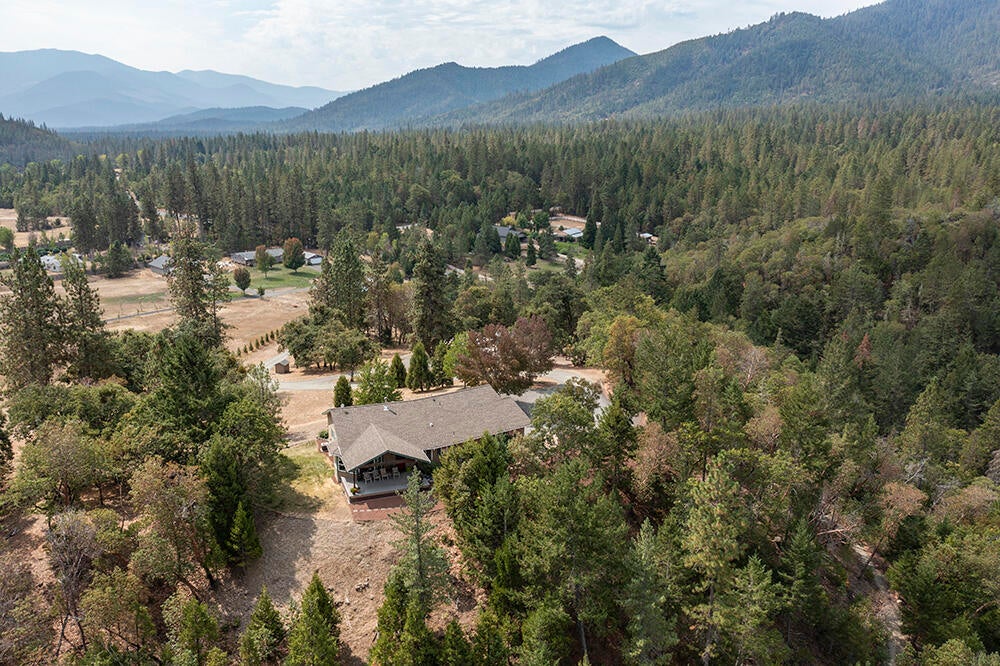 13245 Water Gap Road Williams, OR 97544 - Photo 42 of 45 44