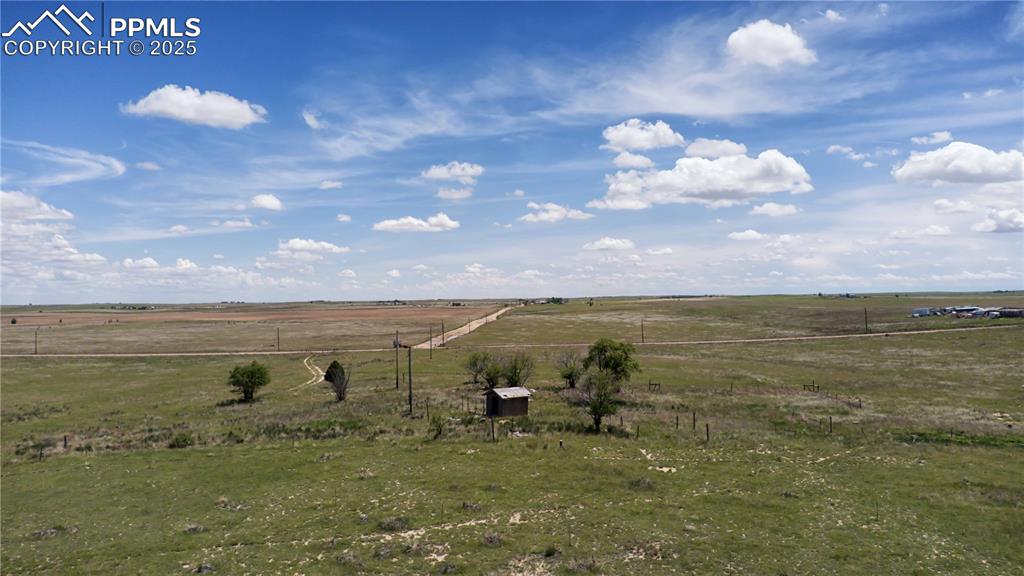 39320 Truckton Road Rush, CO 80833 - Photo 17 of 27 a view of a city with lots of ocean