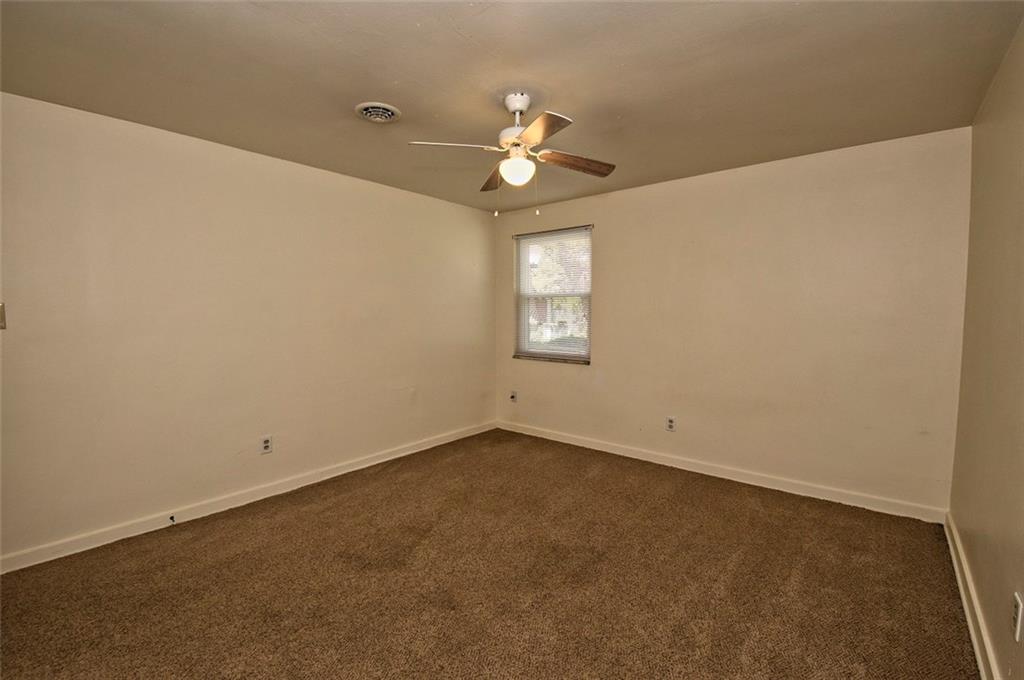6085 Baptist Road Pittsburgh, PA 15236 - Photo 16 of 24 Gallery Image 16