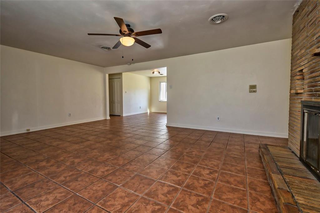 6085 Baptist Road Pittsburgh, PA 15236 - Photo 6 of 24 Gallery Image 6