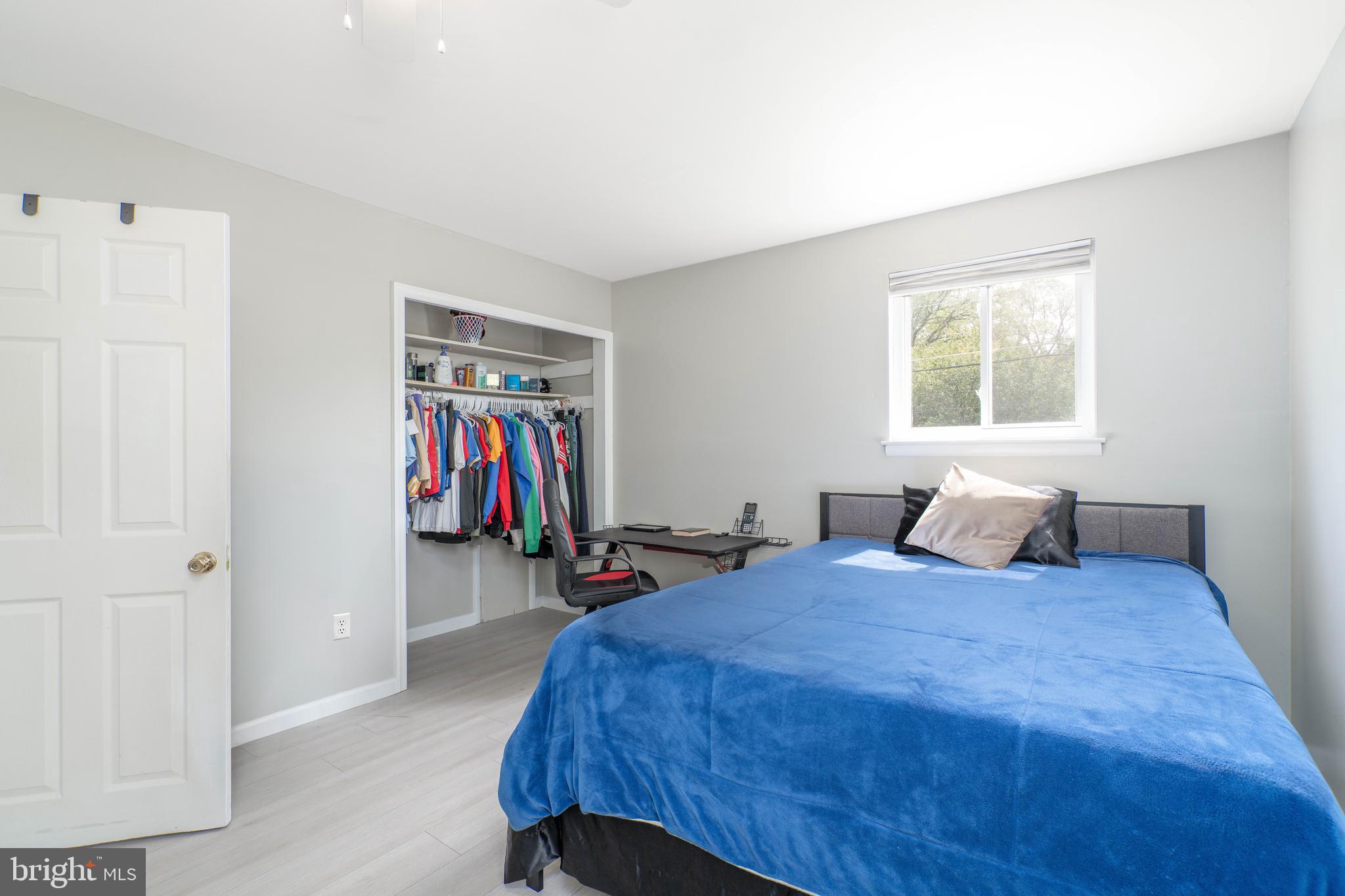 7 Briarcliff Road Atco, NJ 08004 - Photo 13 of 37 a bedroom with a bed and a large mirror on the dresser