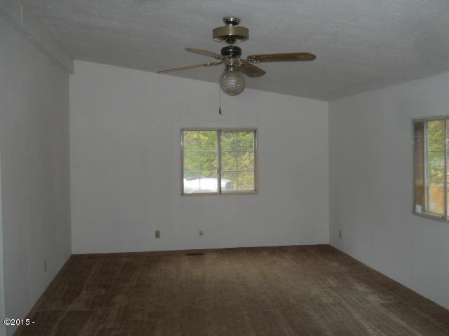61999 Southwest Hebo Road Grand Ronde, OR 97347 - Photo 15 of 22 Family room
