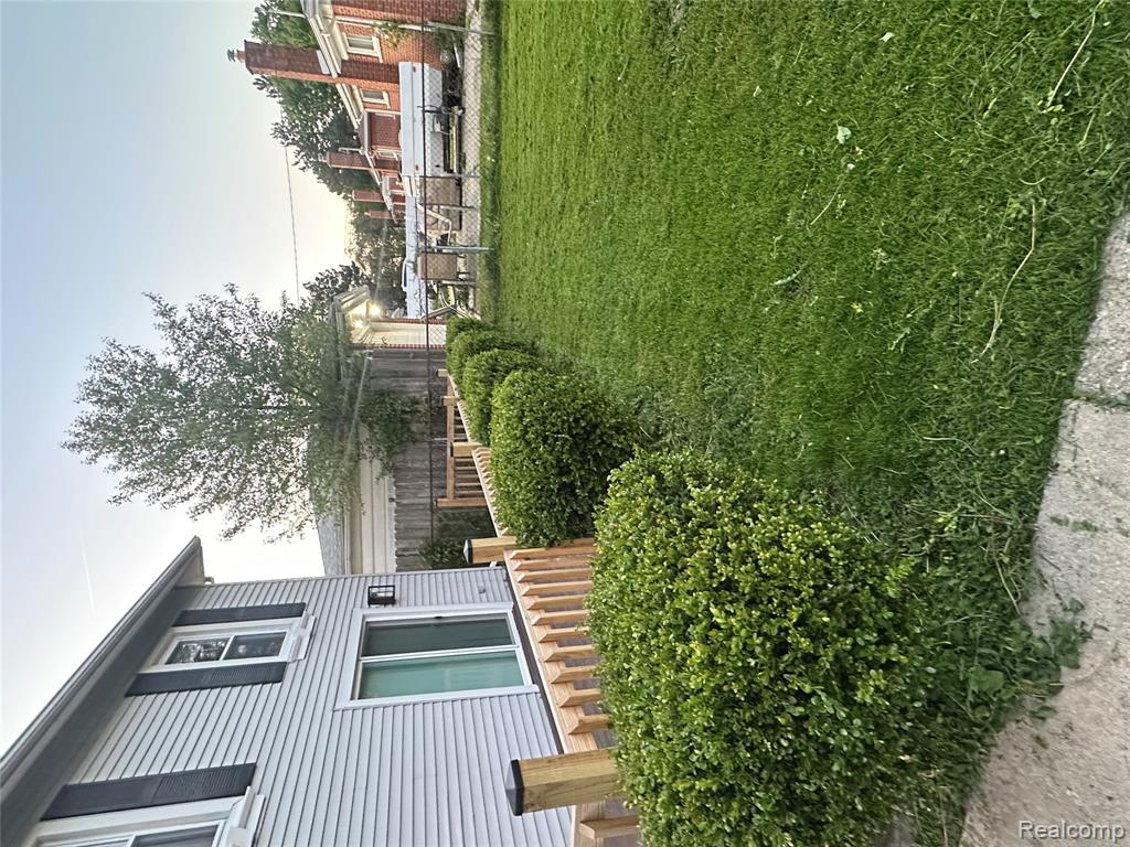 17788 Quarry Road Riverview, MI 48193 - Photo 5 of 25 Gallery Image 5