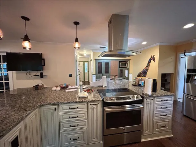 $4,100 | 608 Southwest 80th Boulevard, Gainesville, FL 32607