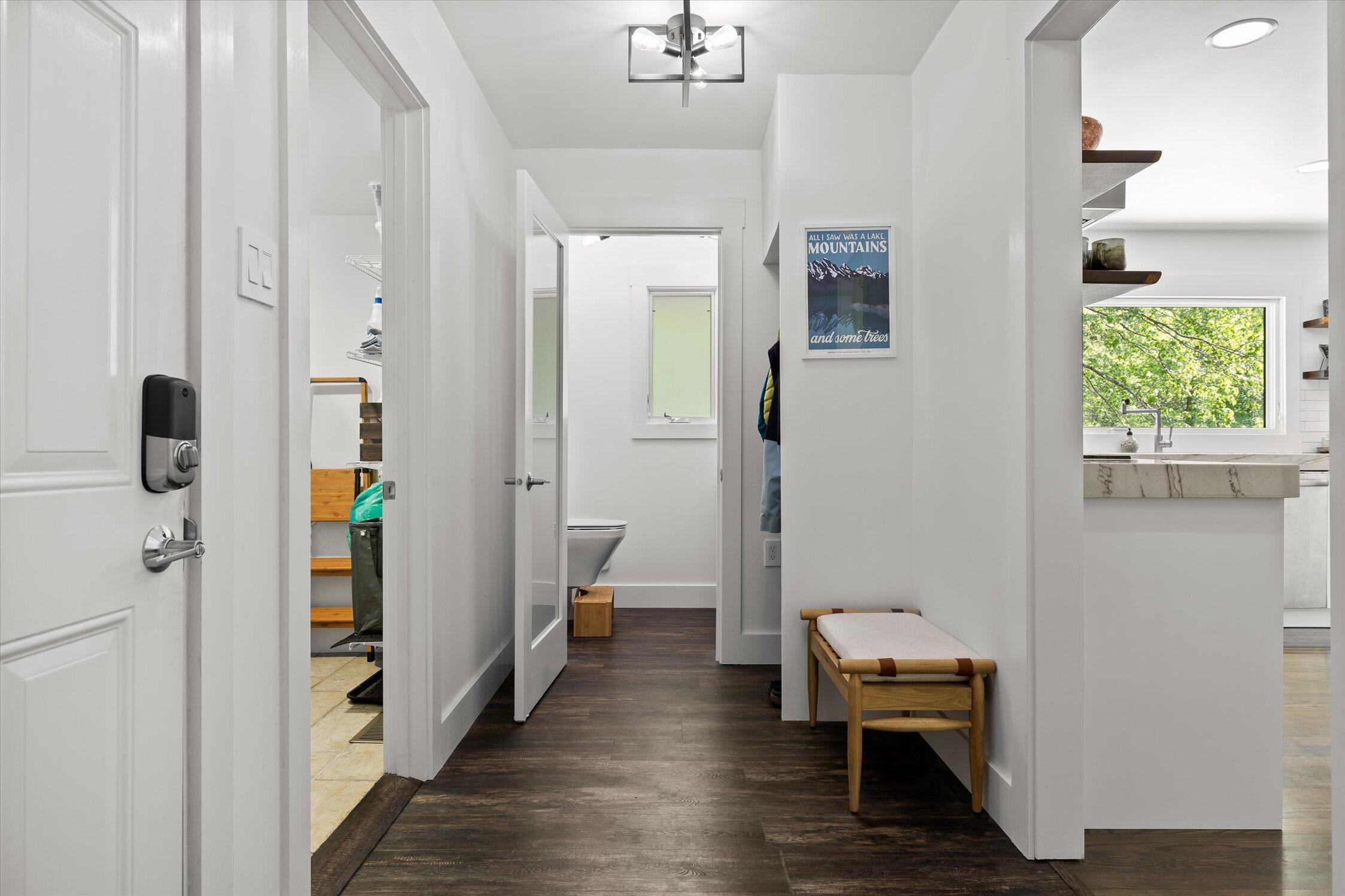 511 Barrington Road Signal Mountain, TN 37377 - Photo 23 of 80 Hallway