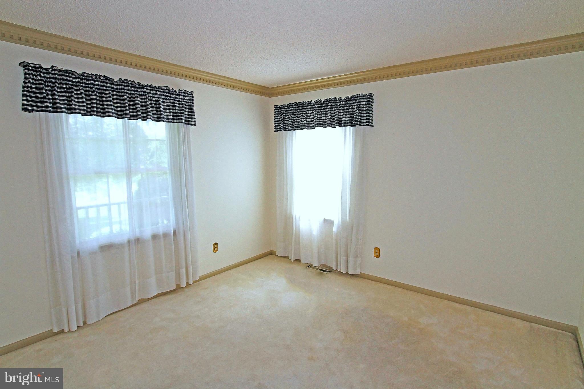 3039 Telegraph Road Elkton, MD 21921 - Photo 12 of 30 Living Room