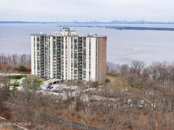 $590,000 | 1 Scenic Drive, Unit 309, Highlands, NJ 07732