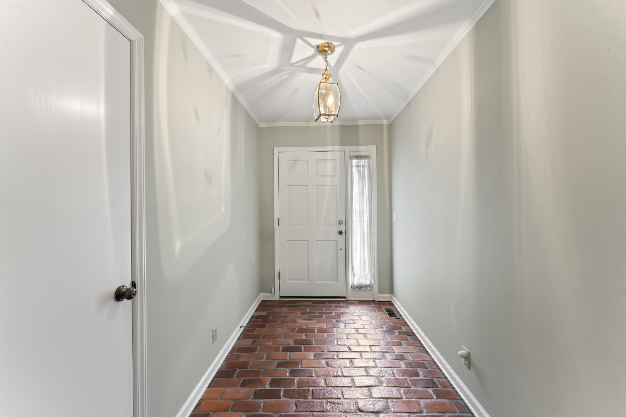 803 North Rutherford Boulevard Murfreesboro, TN 37130 - Photo 3 of 31 Gallery Image 3