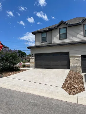 $1,750 | 1664 Barrett Avenue, New Braunfels, TX 78130