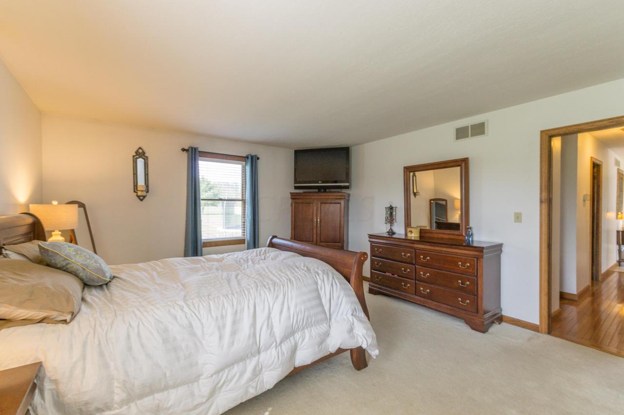 8145 Dustin Road Galena, OH 43021 - Photo 20 of 59 Gallery Image 20