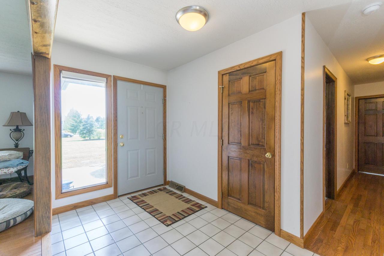 8145 Dustin Road Galena, OH 43021 - Photo 5 of 59 Gallery Image 5