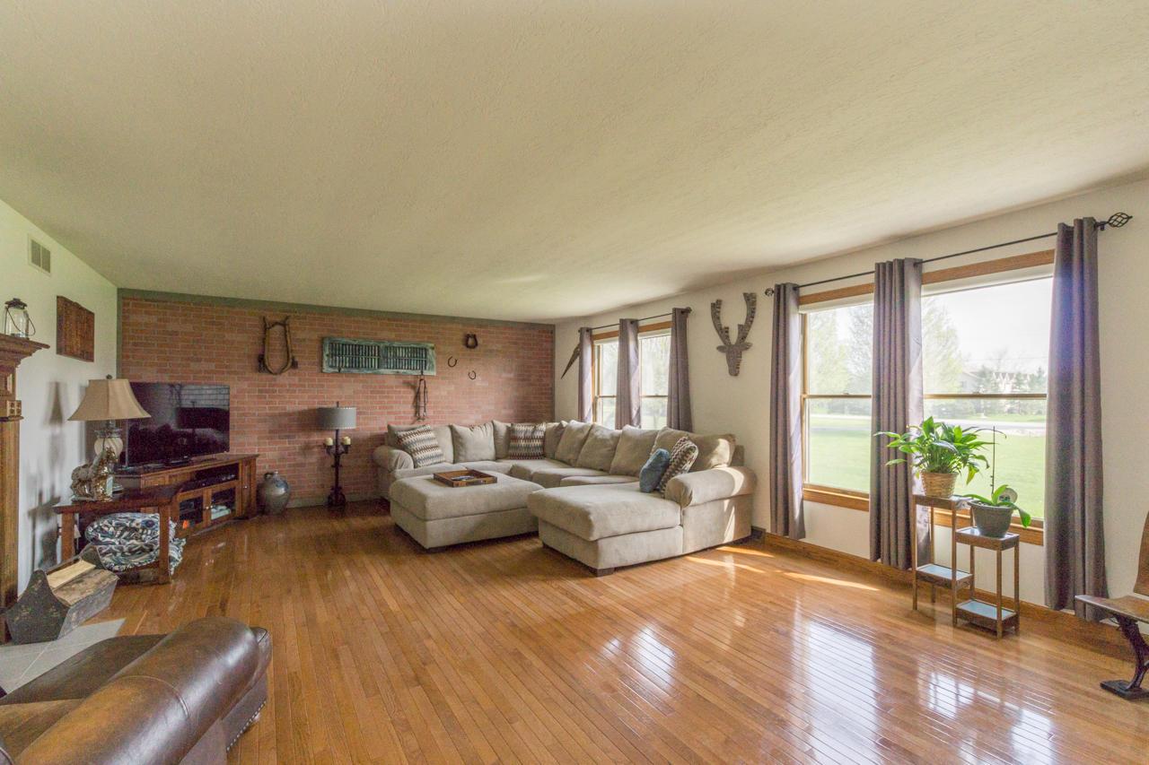 8145 Dustin Road Galena, OH 43021 - Photo 6 of 59 Gallery Image 6