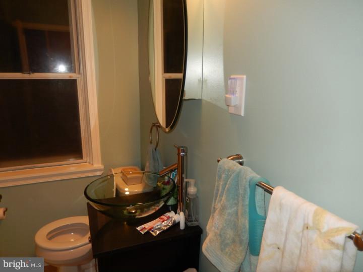 156 Shelbourne Road Havertown, PA 19083 - Photo 10 of 11