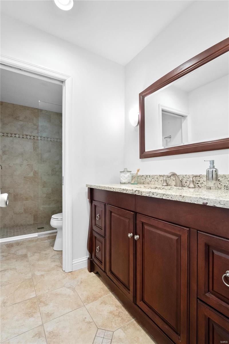 10212 Clayton Road Ladue, MO 63124 - Photo 28 of 58 Gallery Image 28