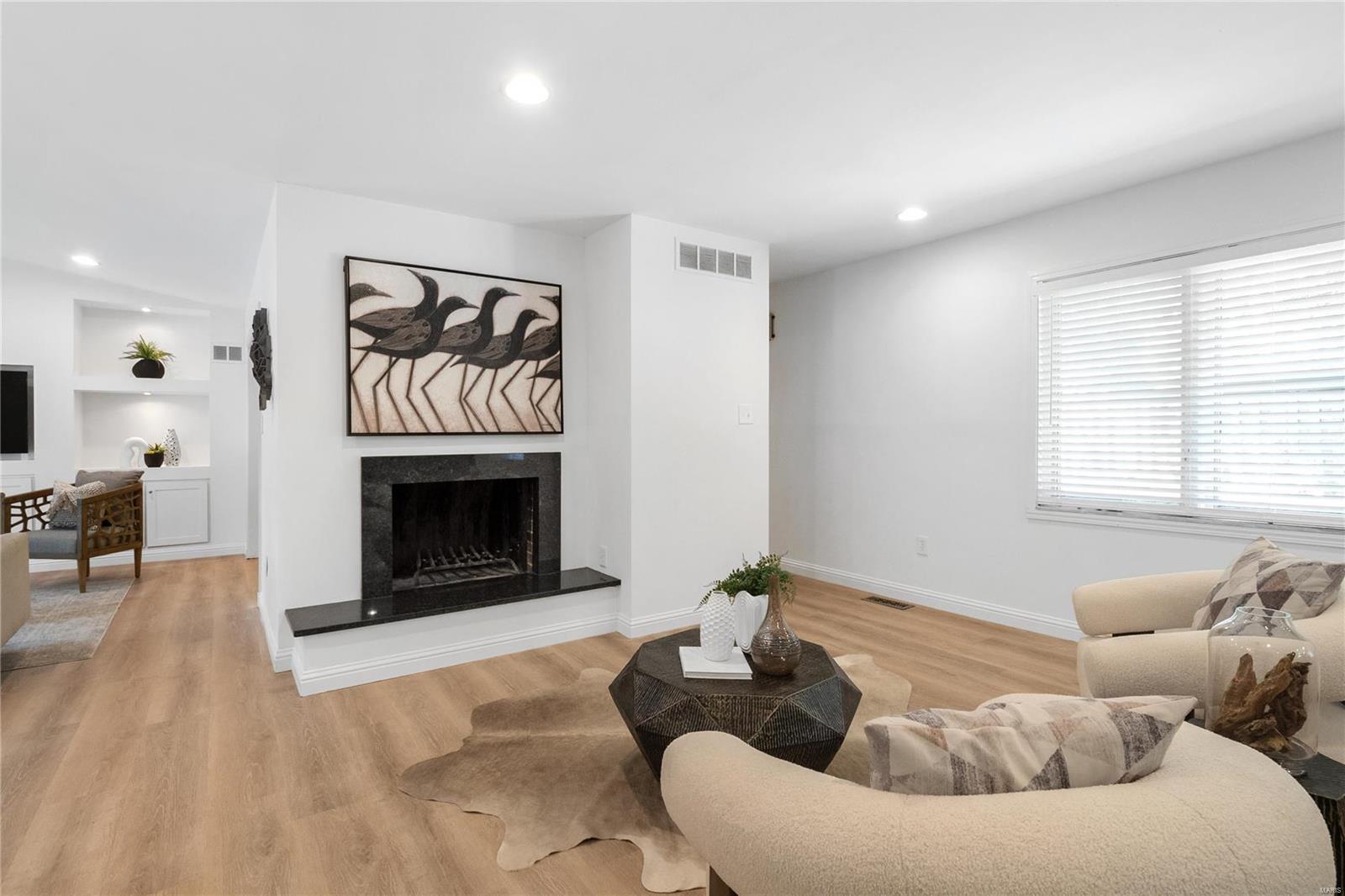 10212 Clayton Road Ladue, MO 63124 - Photo 10 of 58 Gallery Image 10