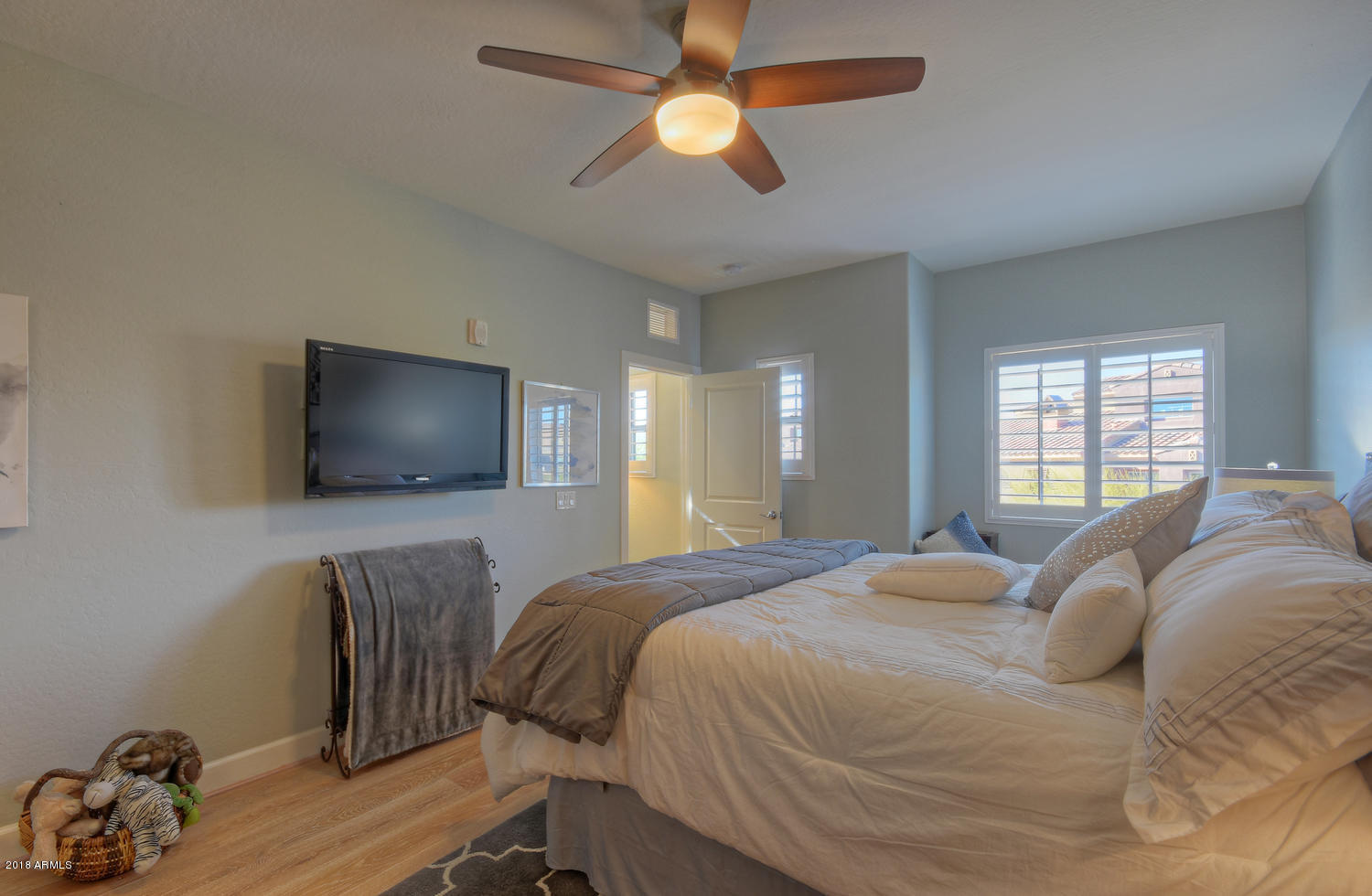 3935 East Rough Rider Road, Unit 1284 Phoenix, AZ 85050 - Photo 13 of 21 3935 E Rough Rider Rd Unit-large-012-12-