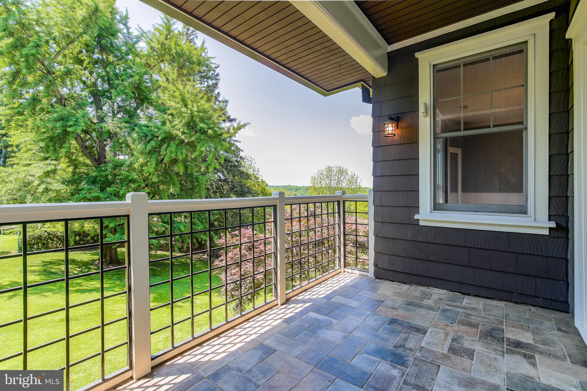 9 Devon Hill Road, Unit B3 Baltimore, MD 21210 - Photo 14 of 44 Large balcony