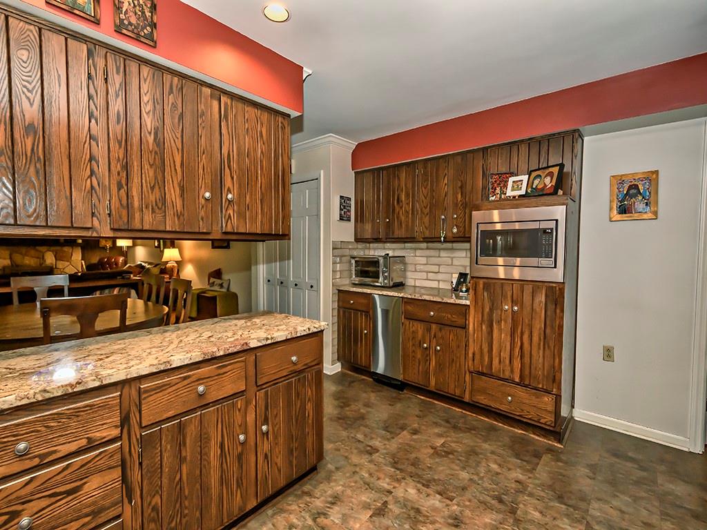 137 Old Mill Road Pittsburgh, PA 15238 - Photo 11 of 25 Gallery Image 11
