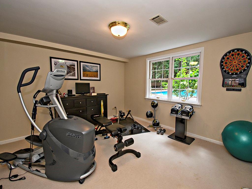 137 Old Mill Road Pittsburgh, PA 15238 - Photo 18 of 25 Gallery Image 18