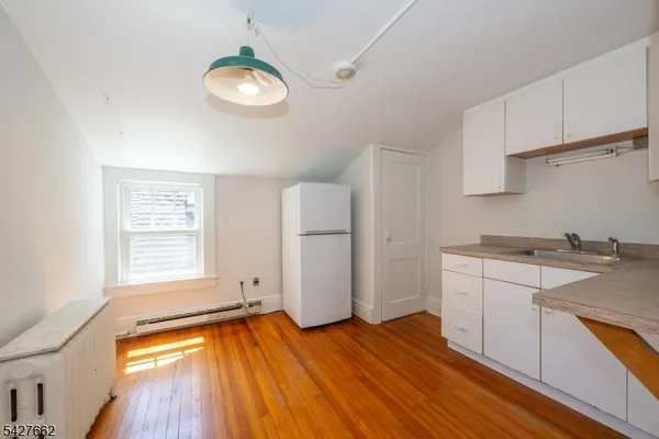 $4,350 | 200 Valley Road, Unit 2, Montclair, NJ 07042