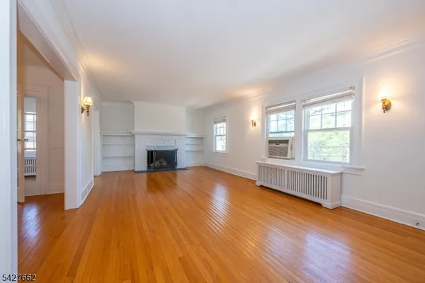 $4,350 | 200 Valley Road, Unit 2, Montclair, NJ 07042