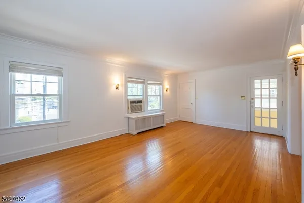 $4,350 | 200 Valley Road, Unit 2, Montclair, NJ 07042