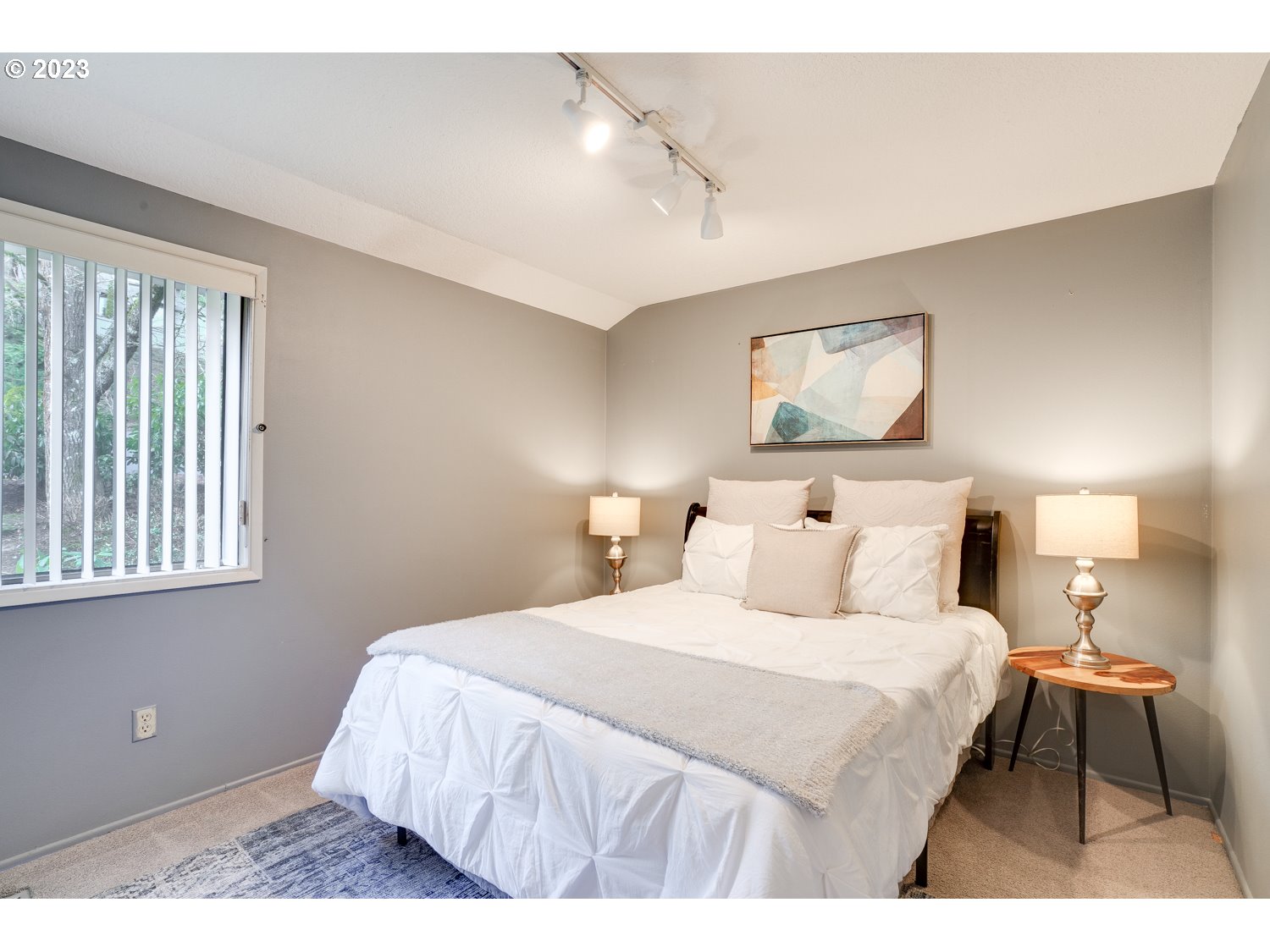 3020 Southwest Raleighview Drive Portland, OR 97225 - Photo 16 of 32 Gallery Image 16