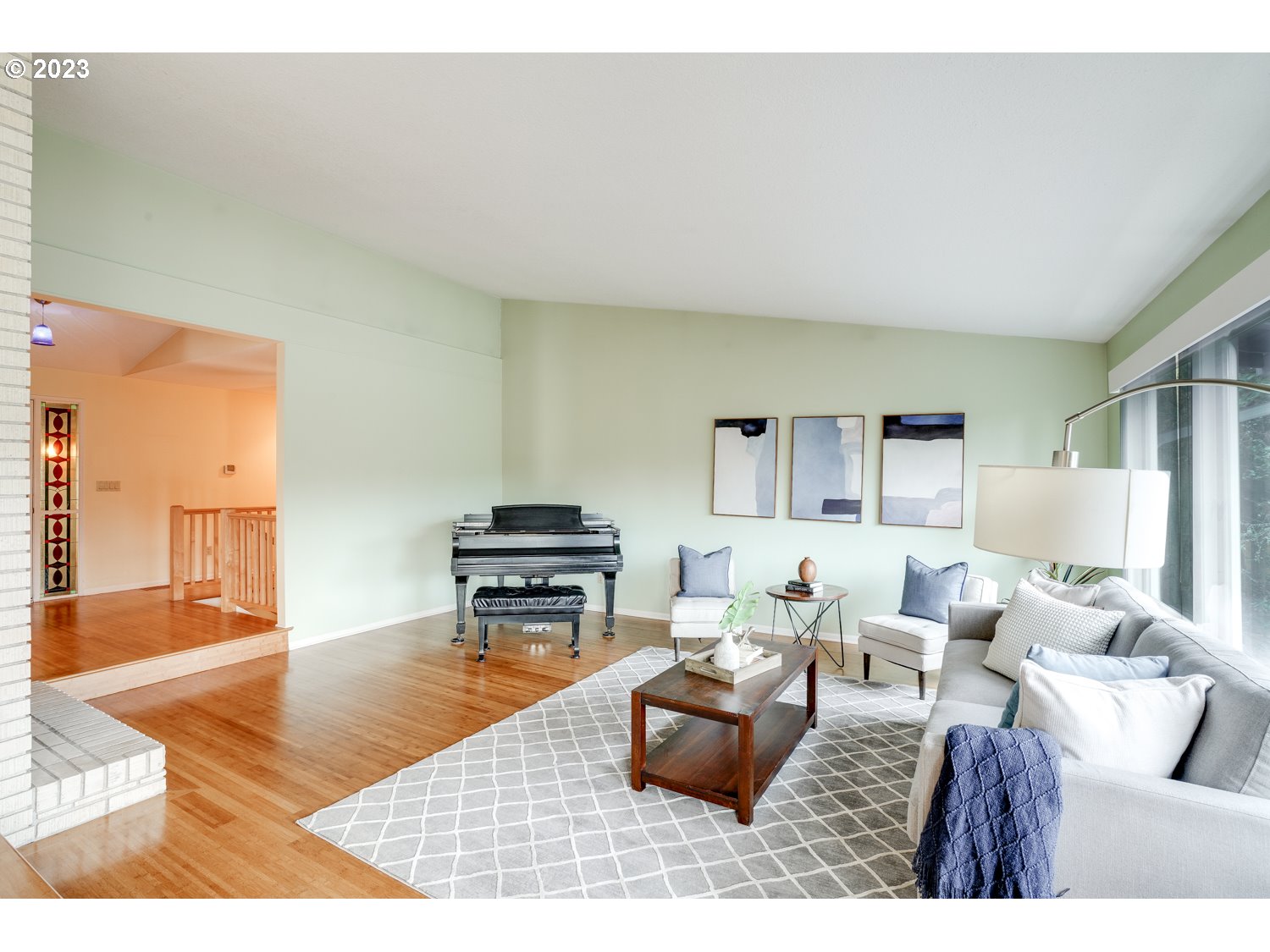 3020 Southwest Raleighview Drive Portland, OR 97225 - Photo 5 of 32 Gallery Image 5