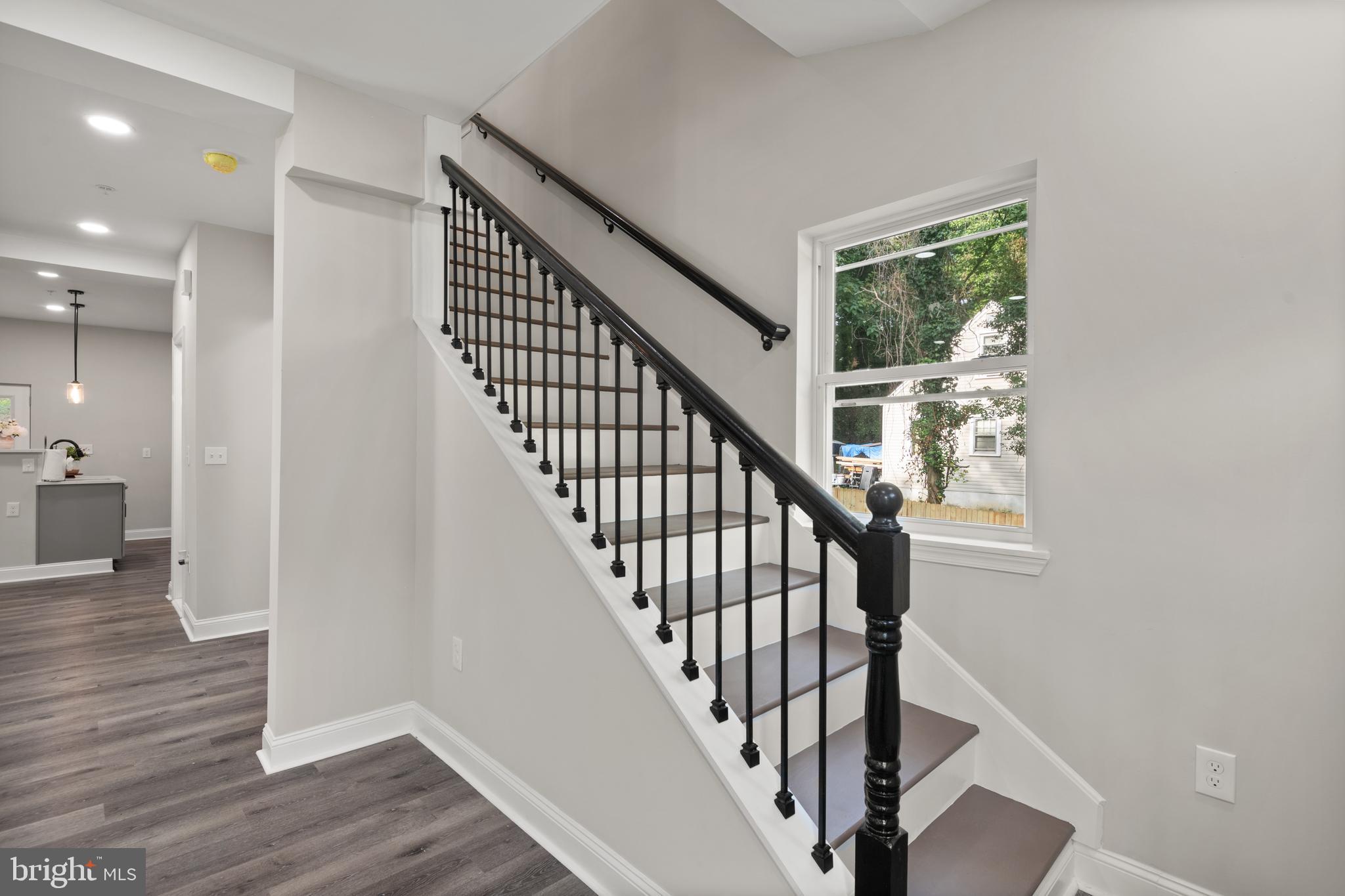 6415 Woodland Road Morningside, MD 20746 - Photo 4 of 35