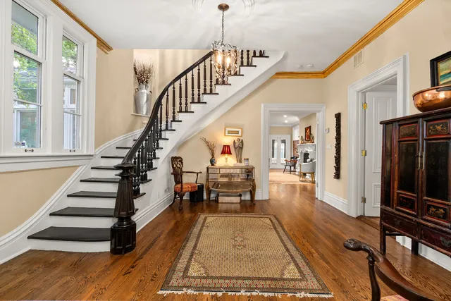 $1,650,000 | 201 Scottswood Road, Riverside, IL 60546