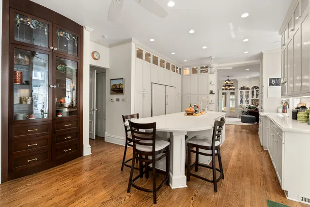 $1,650,000 | 201 Scottswood Road, Riverside, IL 60546