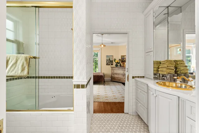 $1,650,000 | 201 Scottswood Road, Riverside, IL 60546