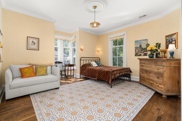 $1,650,000 | 201 Scottswood Road, Riverside, IL 60546