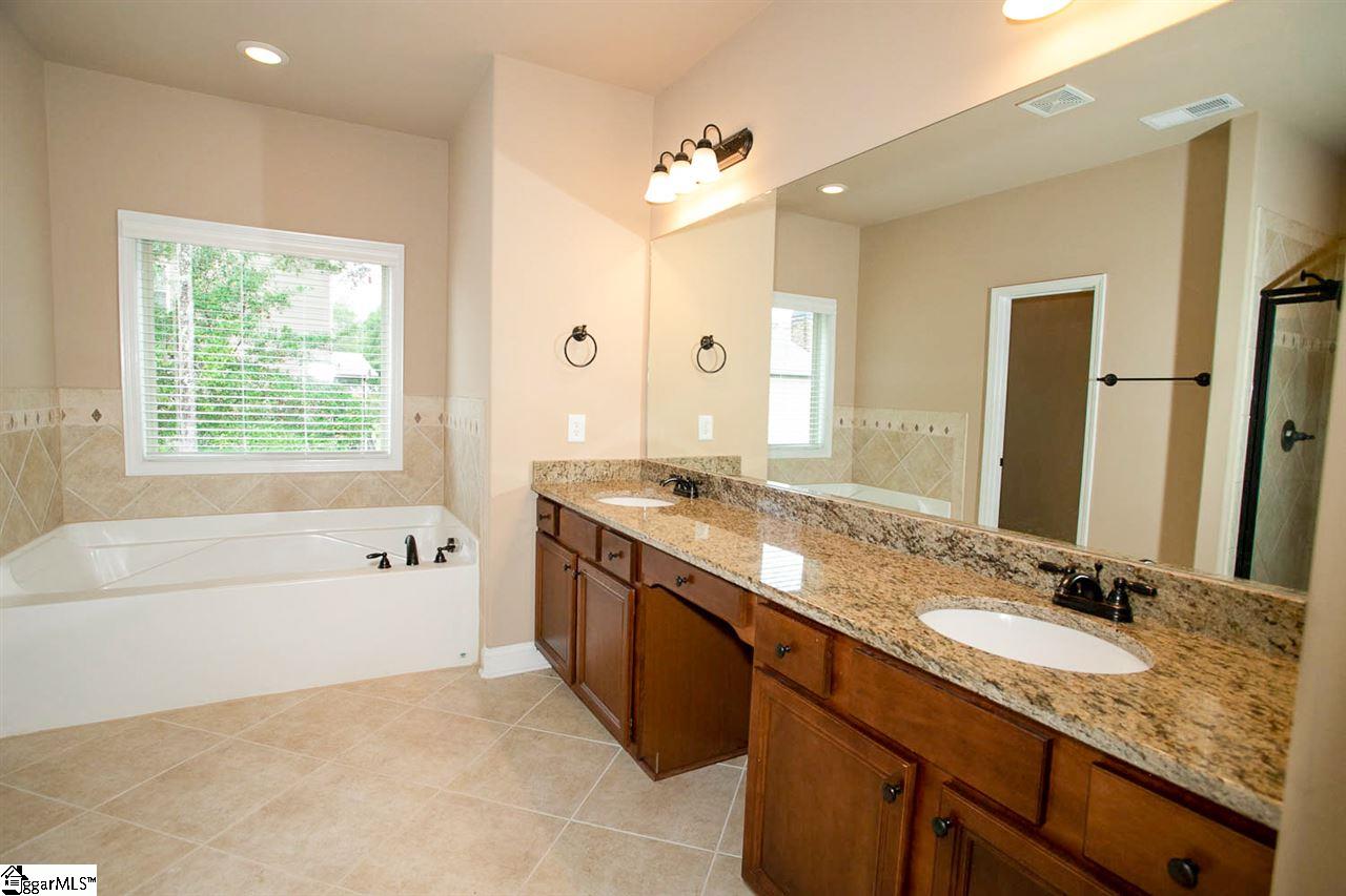 42 Alexander Manor Way Simpsonville, SC 29680 - Photo 16 of 33 Gallery Image 16