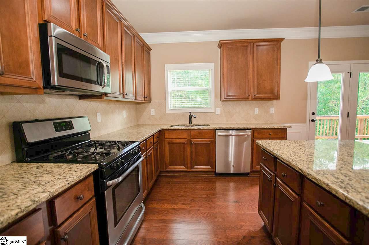 42 Alexander Manor Way Simpsonville, SC 29680 - Photo 4 of 33 Gallery Image 4