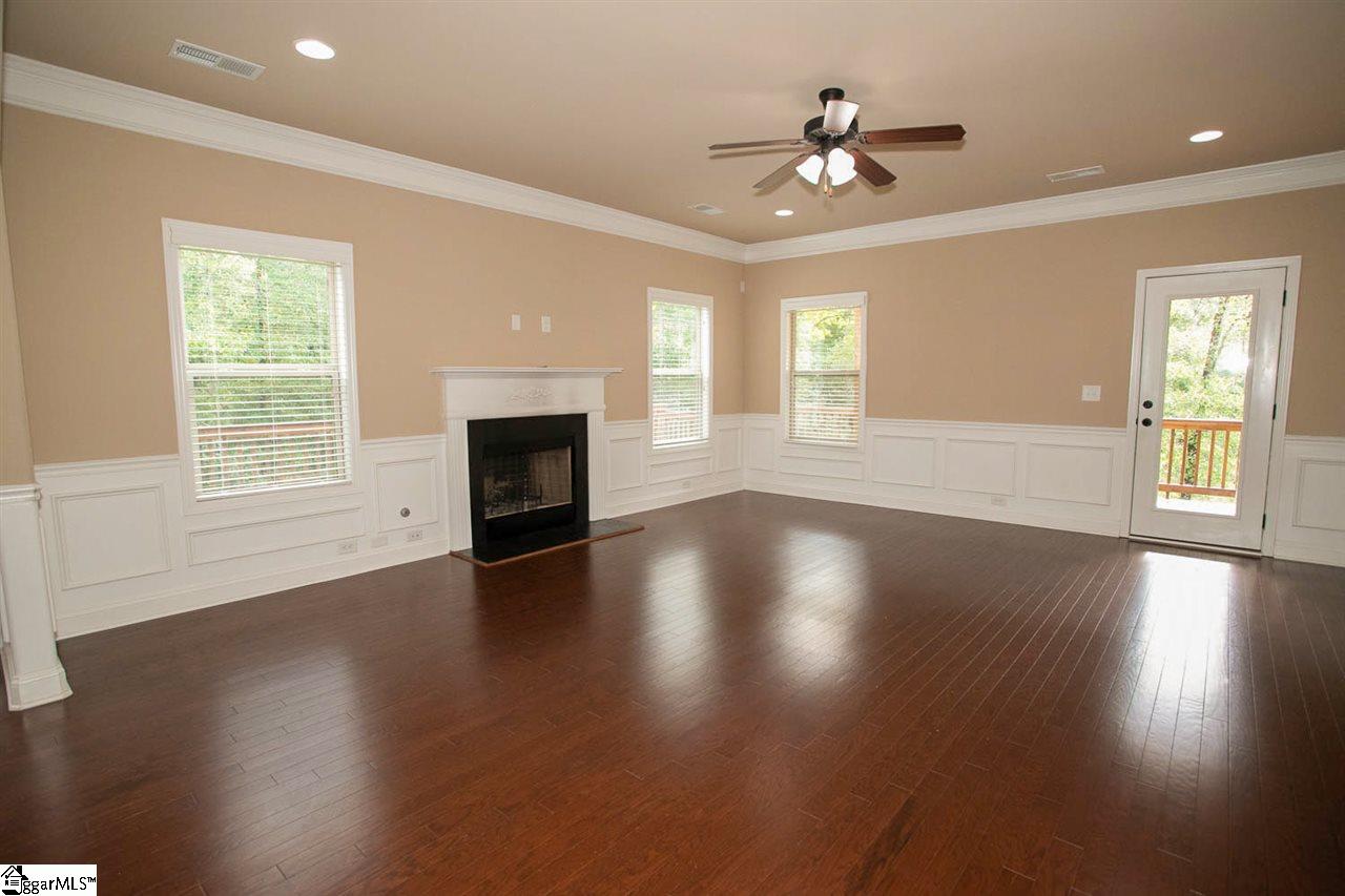 42 Alexander Manor Way Simpsonville, SC 29680 - Photo 8 of 33 Gallery Image 8
