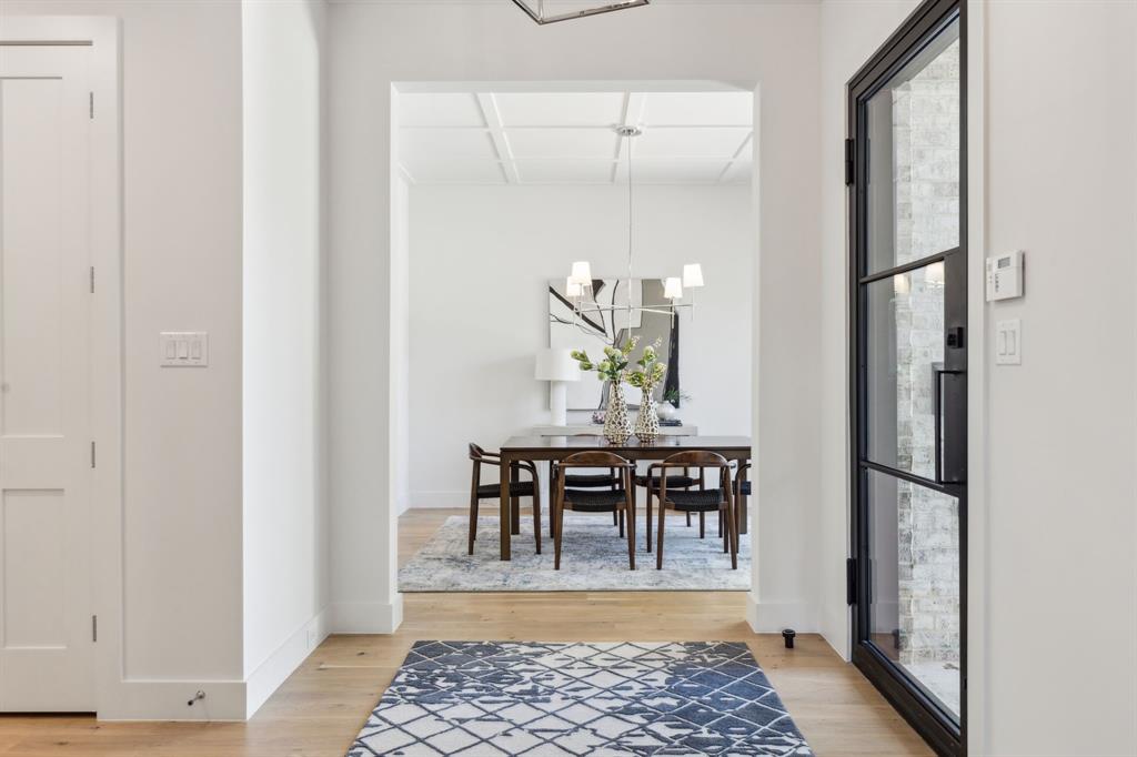 7611 Caillet Street Dallas, TX 75209 - Photo 4 of 37 a view of a dining room with furniture