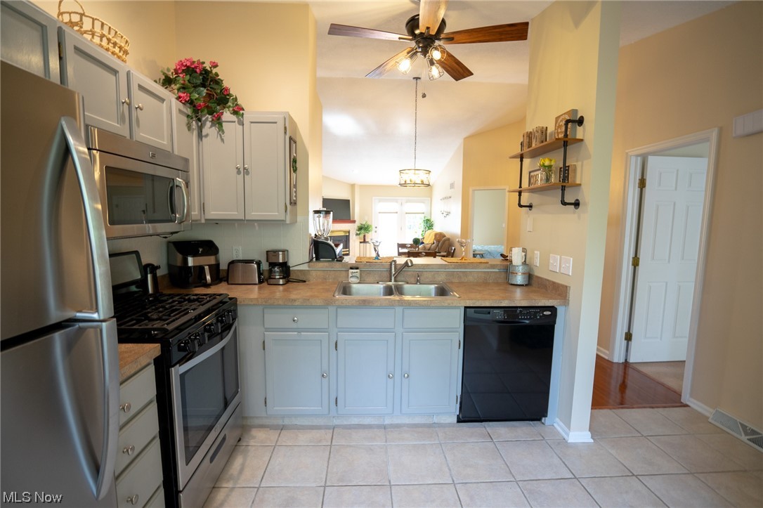 6917 Tippecanoe Road Canfield, OH 44406 - Photo 3 of 19 Gallery Image 3