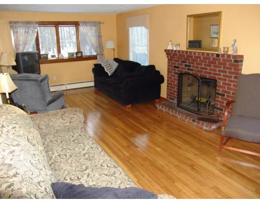243 Fox Hill Road Burlington, MA 01803 - Photo 4 of 4 Gallery Image 4