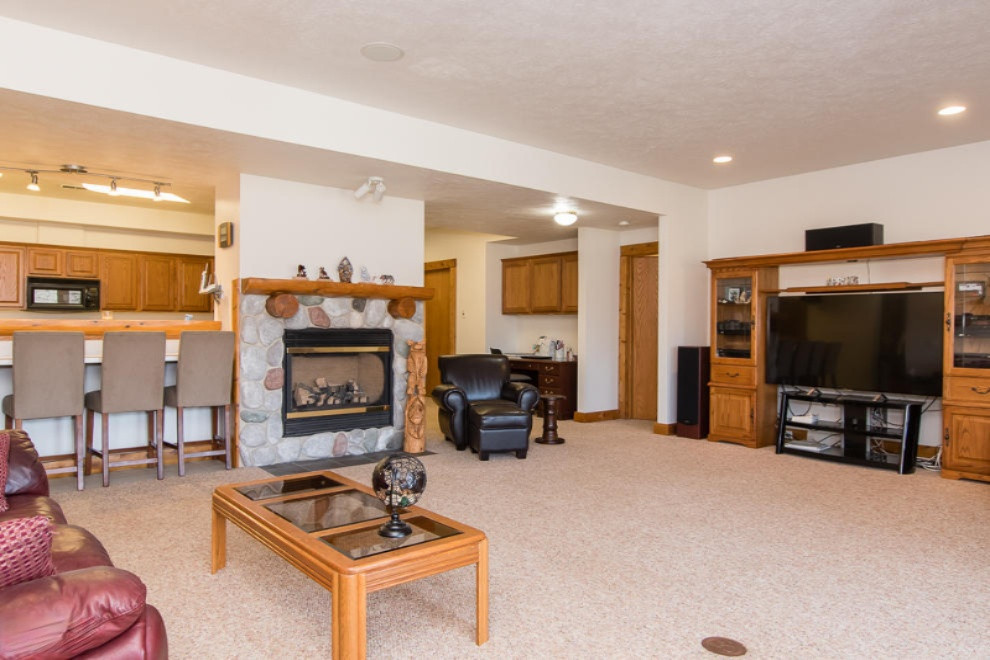 10852 South Enzian Road Delton, MI 49046 - Photo 28 of 75 DSC_5544