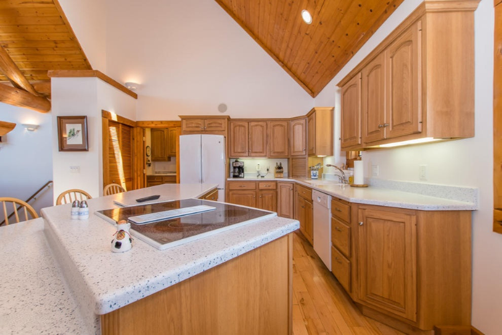 10852 South Enzian Road Delton, MI 49046 - Photo 9 of 75 DSC_5492