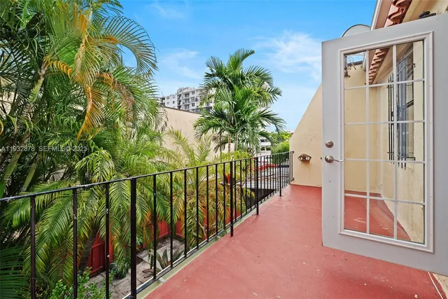 $3,400 | 16681 Northeast 35th Avenue, Unit 3, North Miami Beach, FL 33160